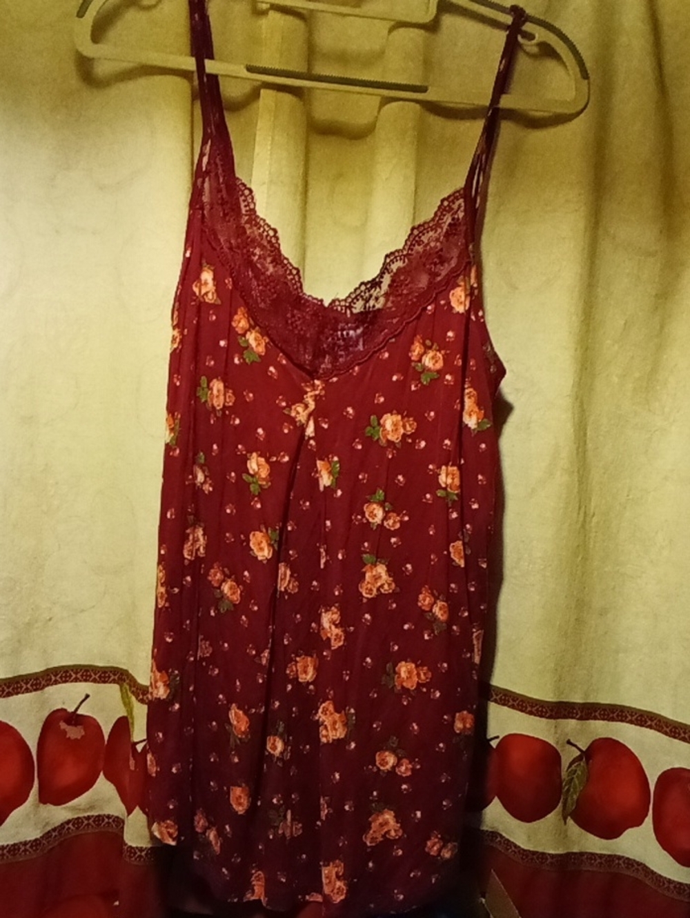 Women's Burgundy Floral Print Sleeveless Top